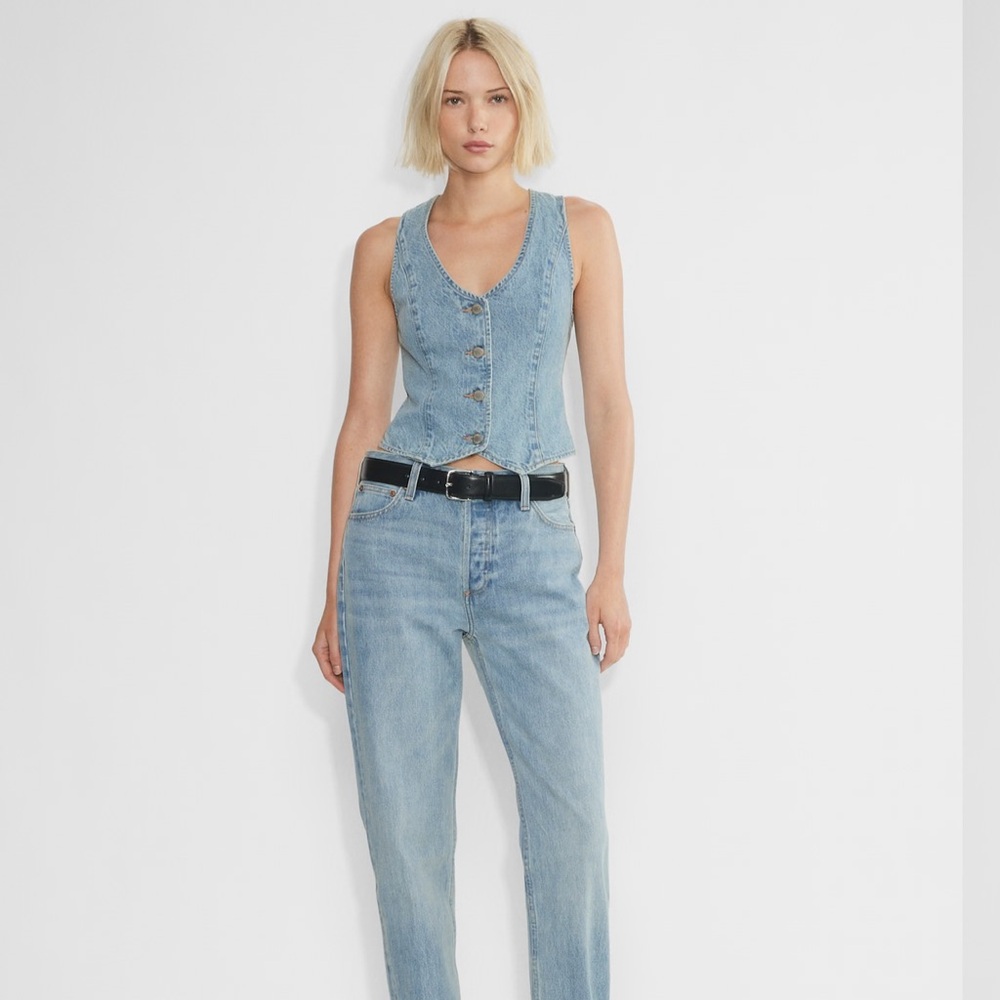 Denim Forum vest sz small s nwot Aritzia Mia 90’s vest $110